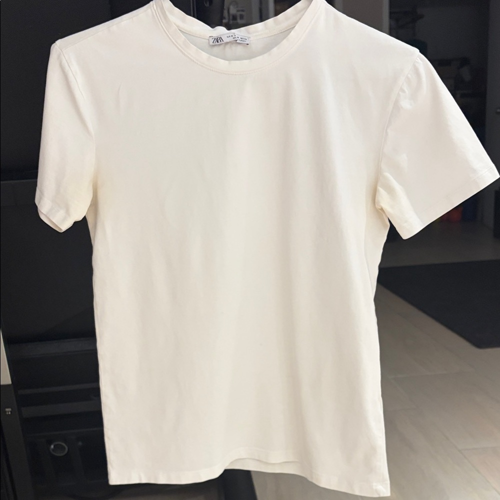 Zara Short Sleeve Crewneck Tee